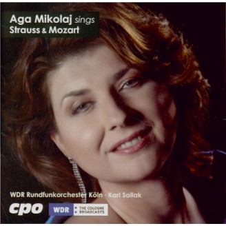 Sings Strauss & Mozart